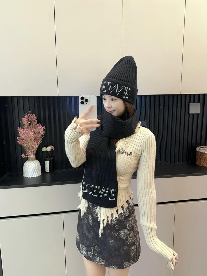 Loewe Caps Scarfs